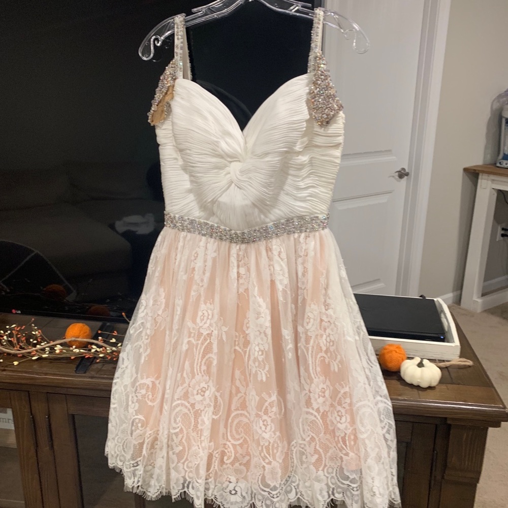 PROM DRESS - Picture 9 of 12